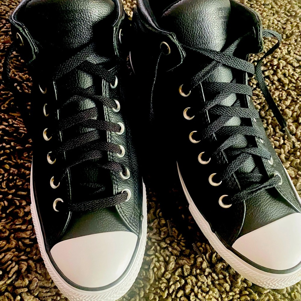 Men’s Chuck Taylor All Star High Street Leather Sneaker